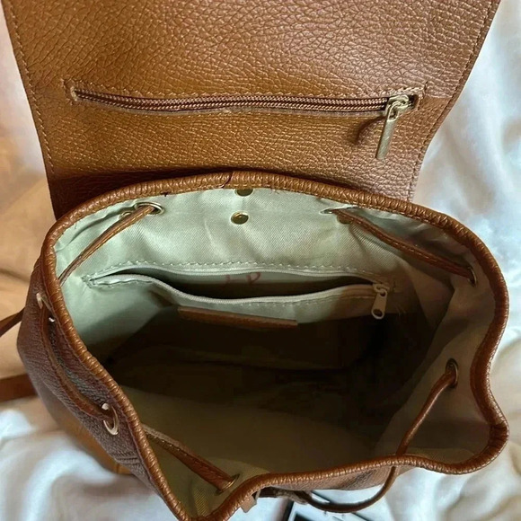 NWT UNICA! FIRENZE ITALIAN LEATHER BACKPACK PURSE - Picture 3 of 6